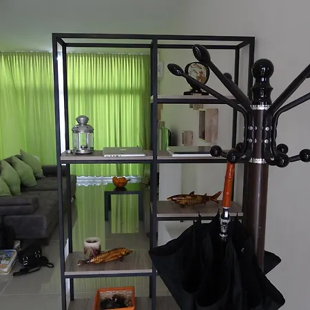 Caesar Beach Apartament *